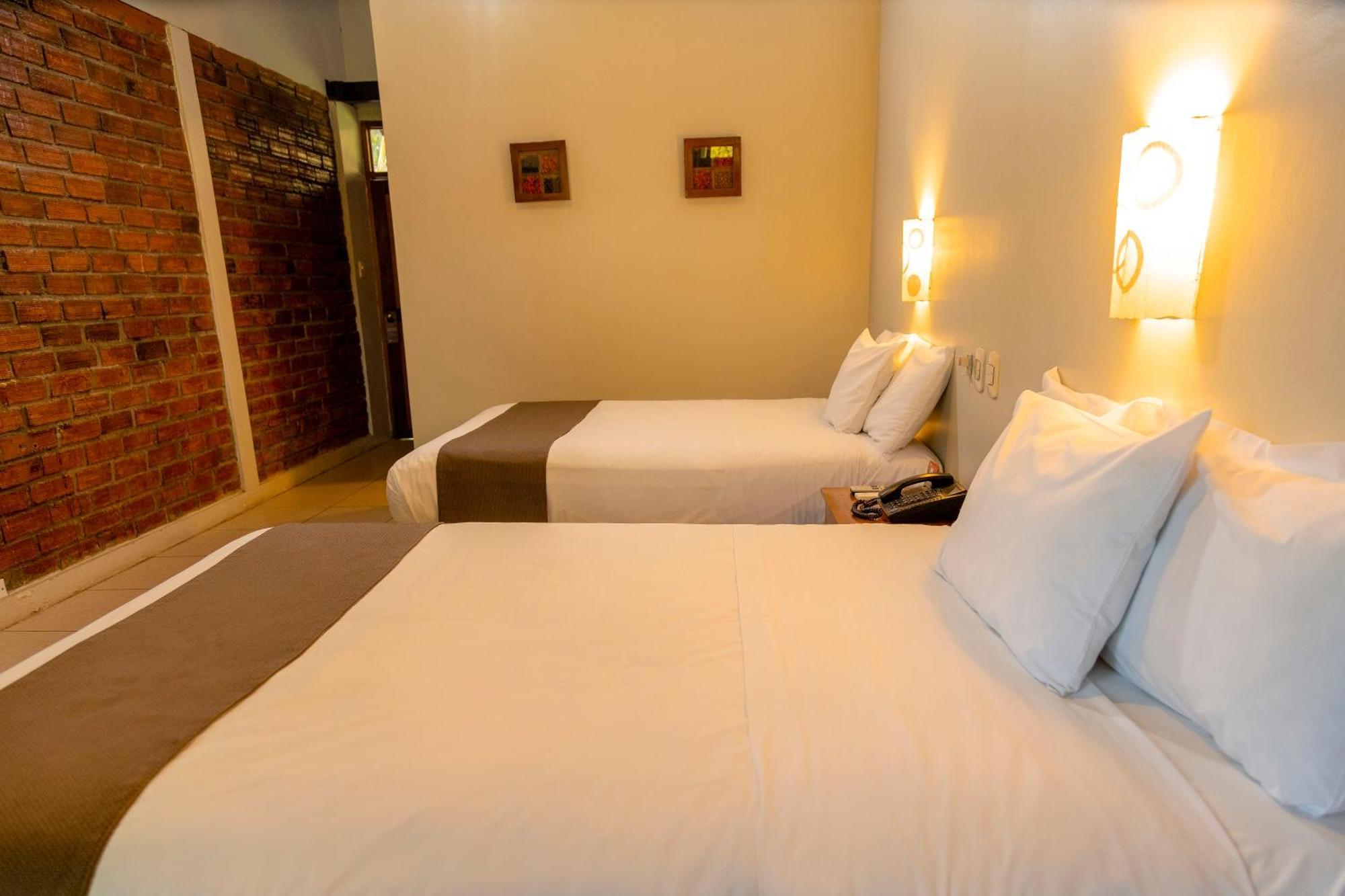 Dm Hoteles Tarapoto Exteriör bild