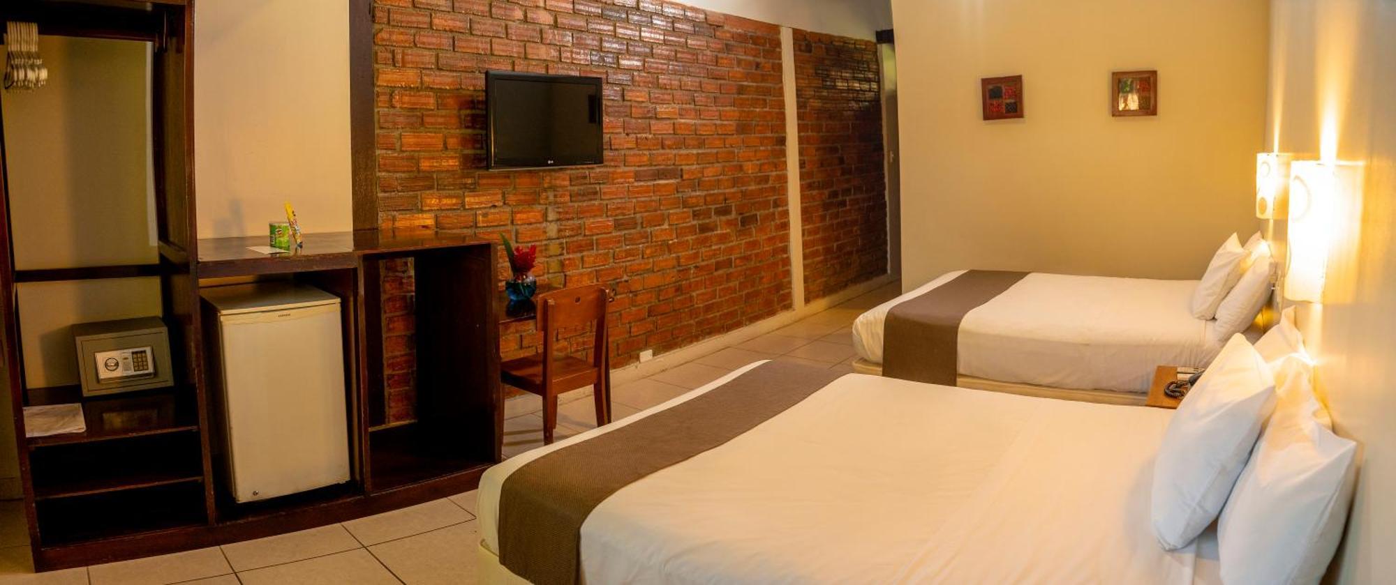Dm Hoteles Tarapoto Exteriör bild