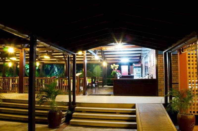 Dm Hoteles Tarapoto Exteriör bild