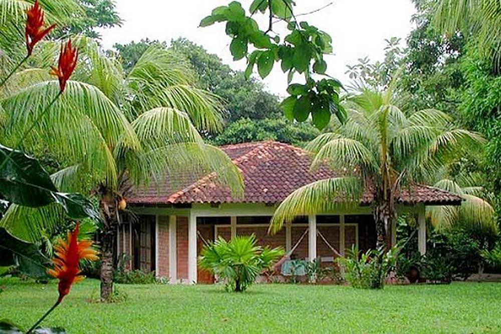 Dm Hoteles Tarapoto Exteriör bild