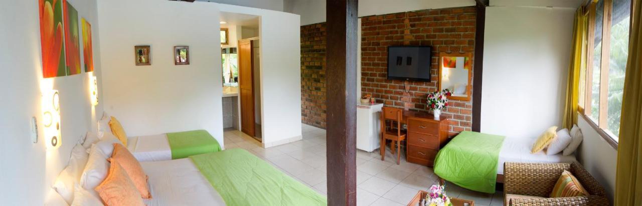 Dm Hoteles Tarapoto Exteriör bild